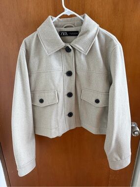 Zara Cream Short Utility Jacket with Button Front